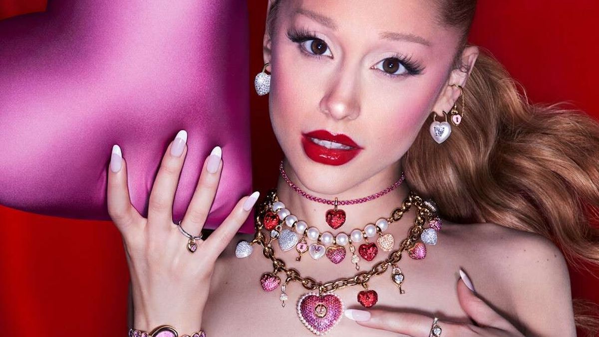 スワロフスキー、バレンタインに向けた「チャーミング ラブ」を発売