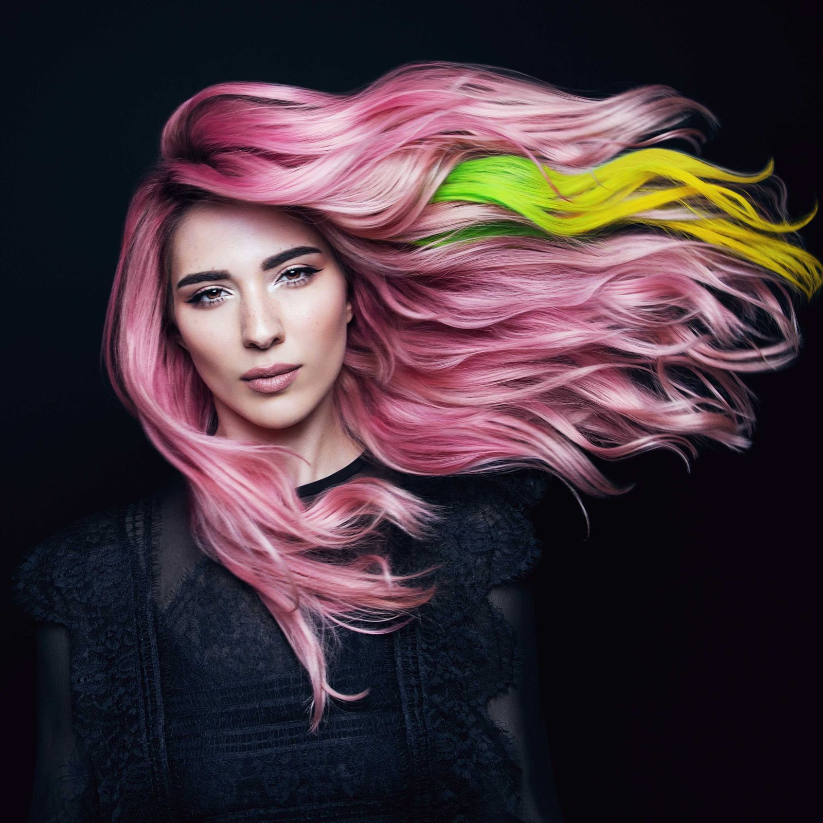 温度で髪色が変わる!? 新感覚ヘアカラーが登場 - WWDJAPAN