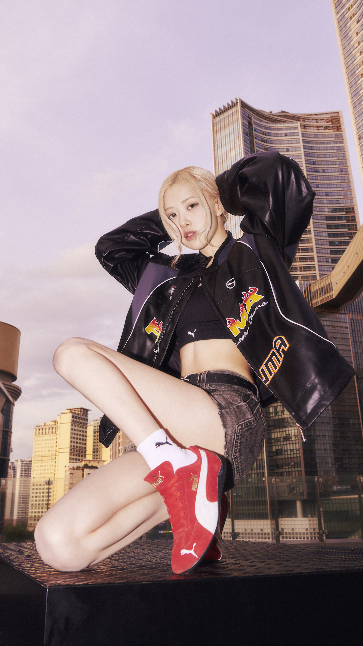 BLACKPINKロゼのキャンペーンビジュアルを公開 「プーマ」から新作