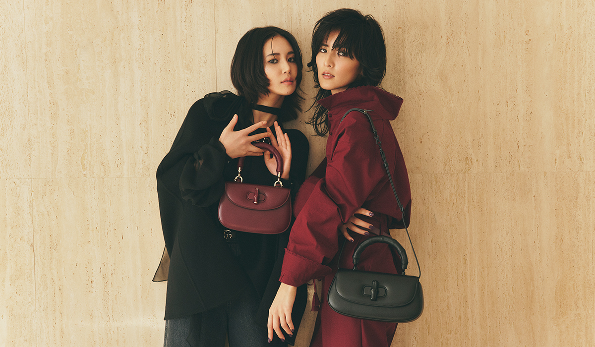 藤井萩花・夏恋が 「グッチ」のバンブーハンドル バッグを自分流に解釈