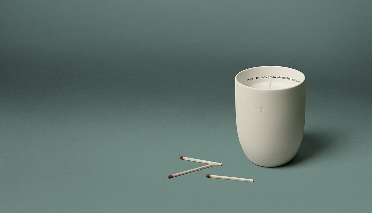 イソップ」から初のアロマキャンドルが登場 英メンズブランドとの