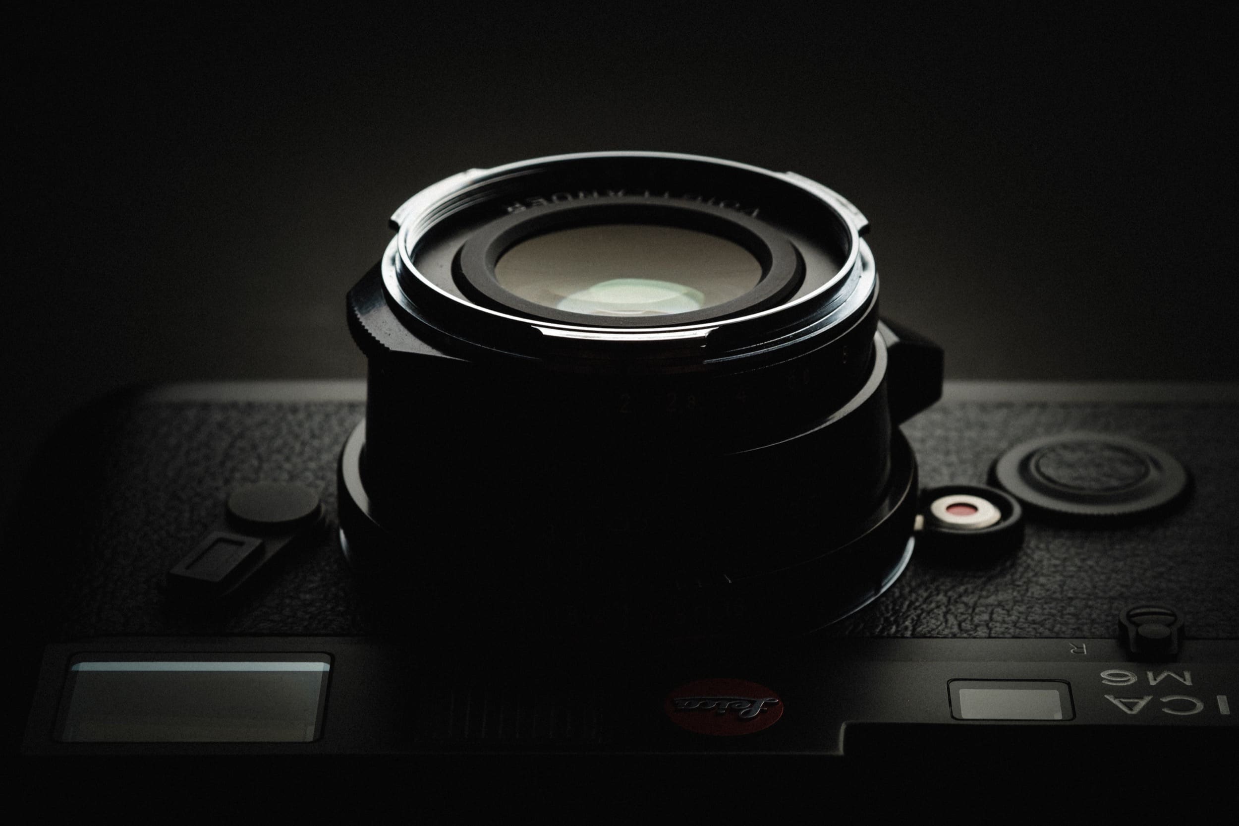 Voigtlander Ultron 35mm f2 Review | Alik Griffin