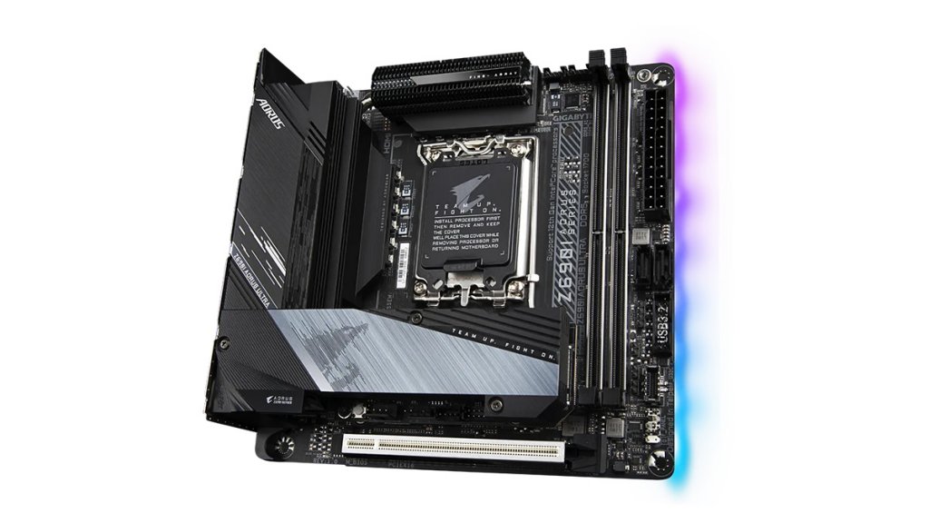 AORUSからZ690チップセット搭載ハイエンドゲーミングMini-ITX