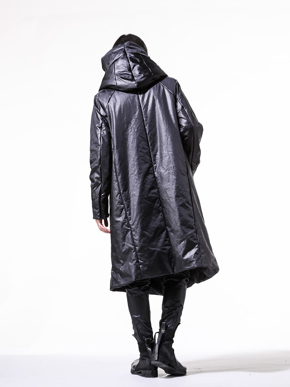 JULIUS 2024-25AW 冬のダウンコートスタイリング -FASCINATE