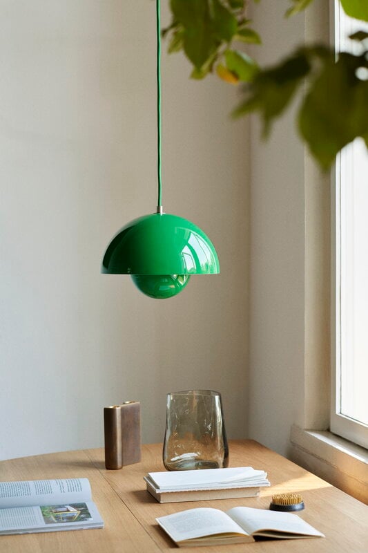 &Tradition Flowerpot VP1 pendant, signal green | Finnish Design Shop