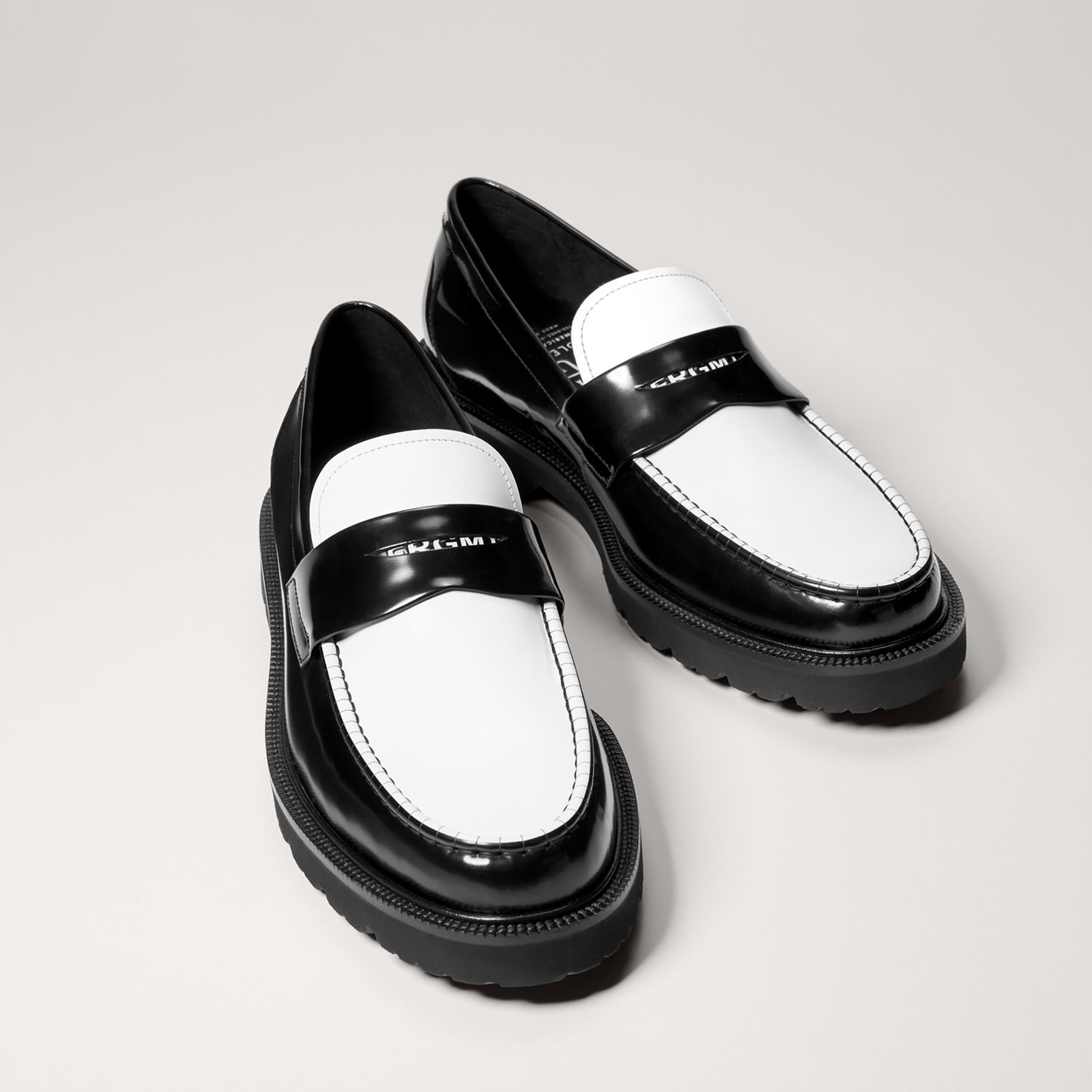 コール ハーン / COLE HAANに関する最新記事 | GQ JAPAN