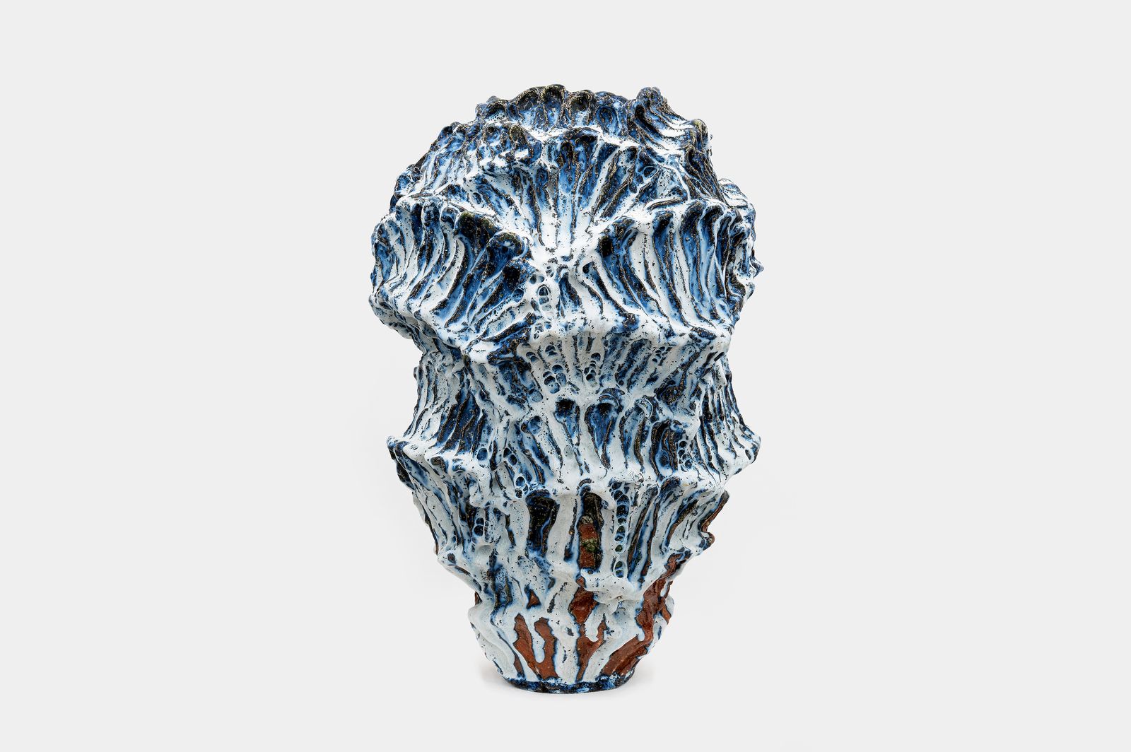 陶芸家・星野暁と安永正臣。ふたりの『泥の海、炎の壁』展が京都で開催