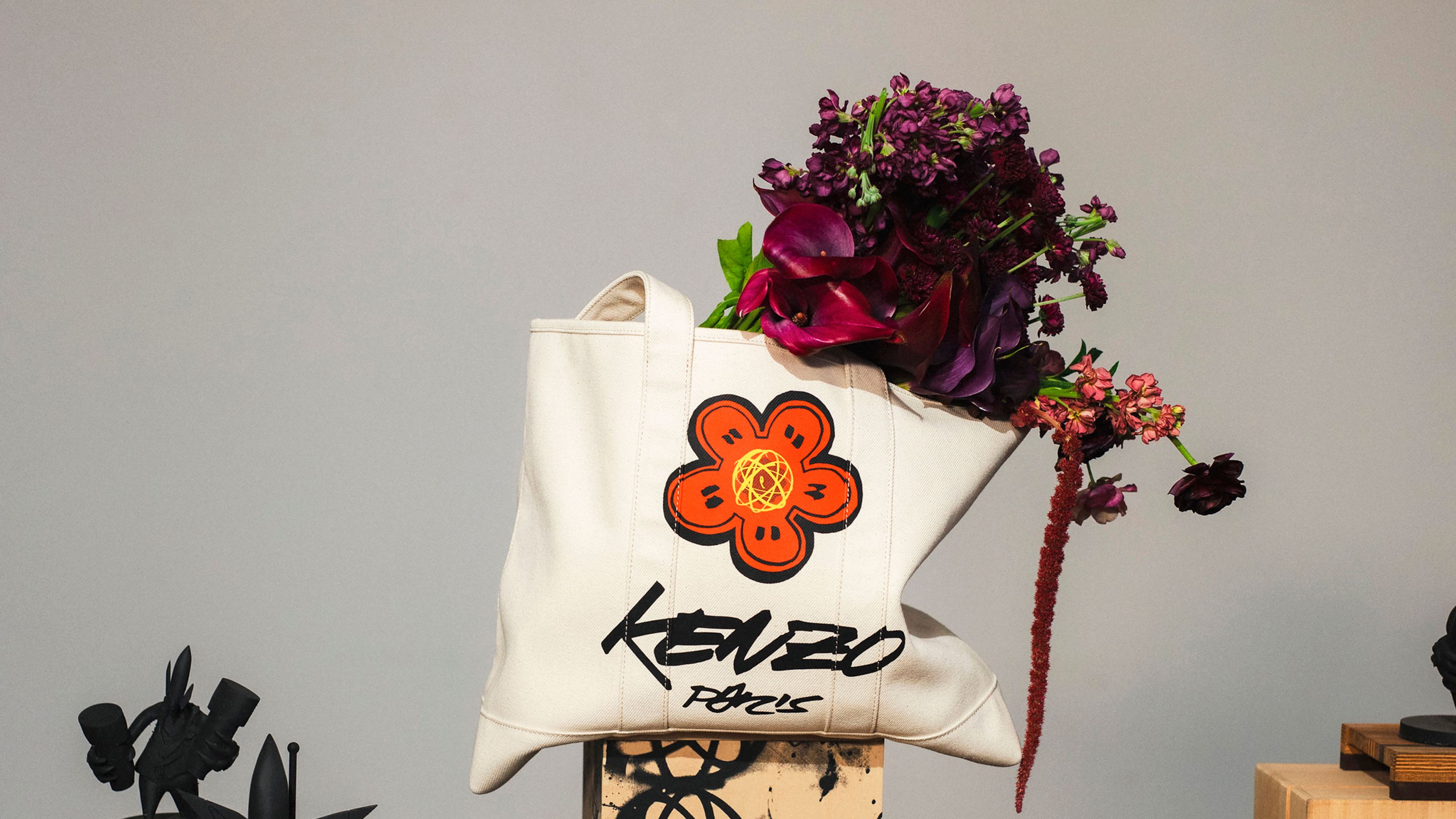 kenzo-futura200012.jpg