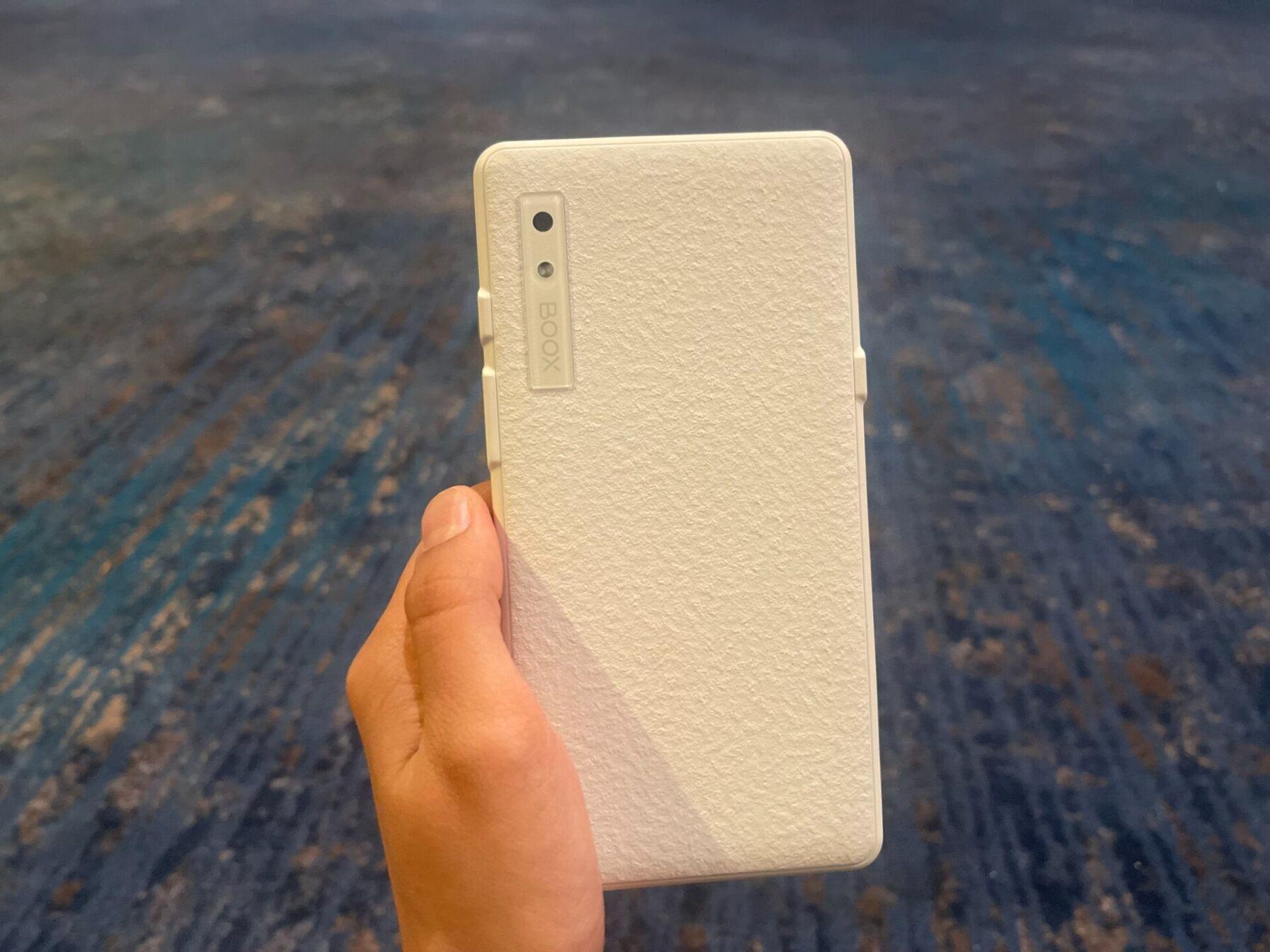 なりたいものが多すぎて何者にもなれない小型電子ペーパー端末｢Boox