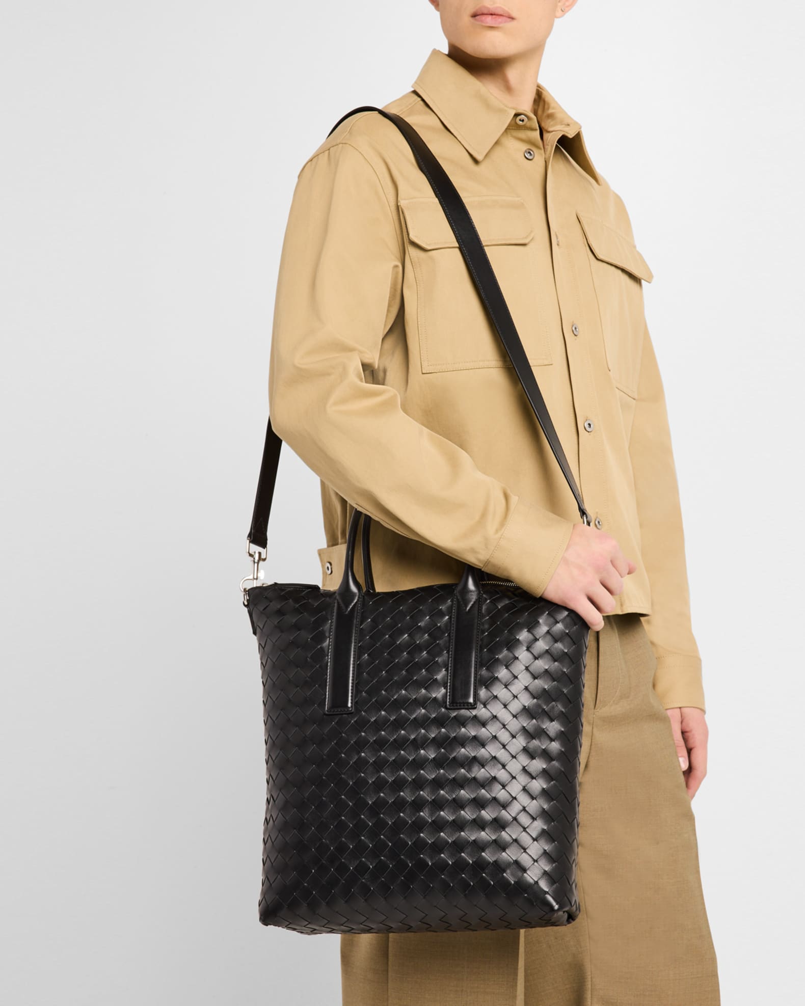 Bottega Veneta Men's Intrecciato Zip North-South Tote Bag | Neiman