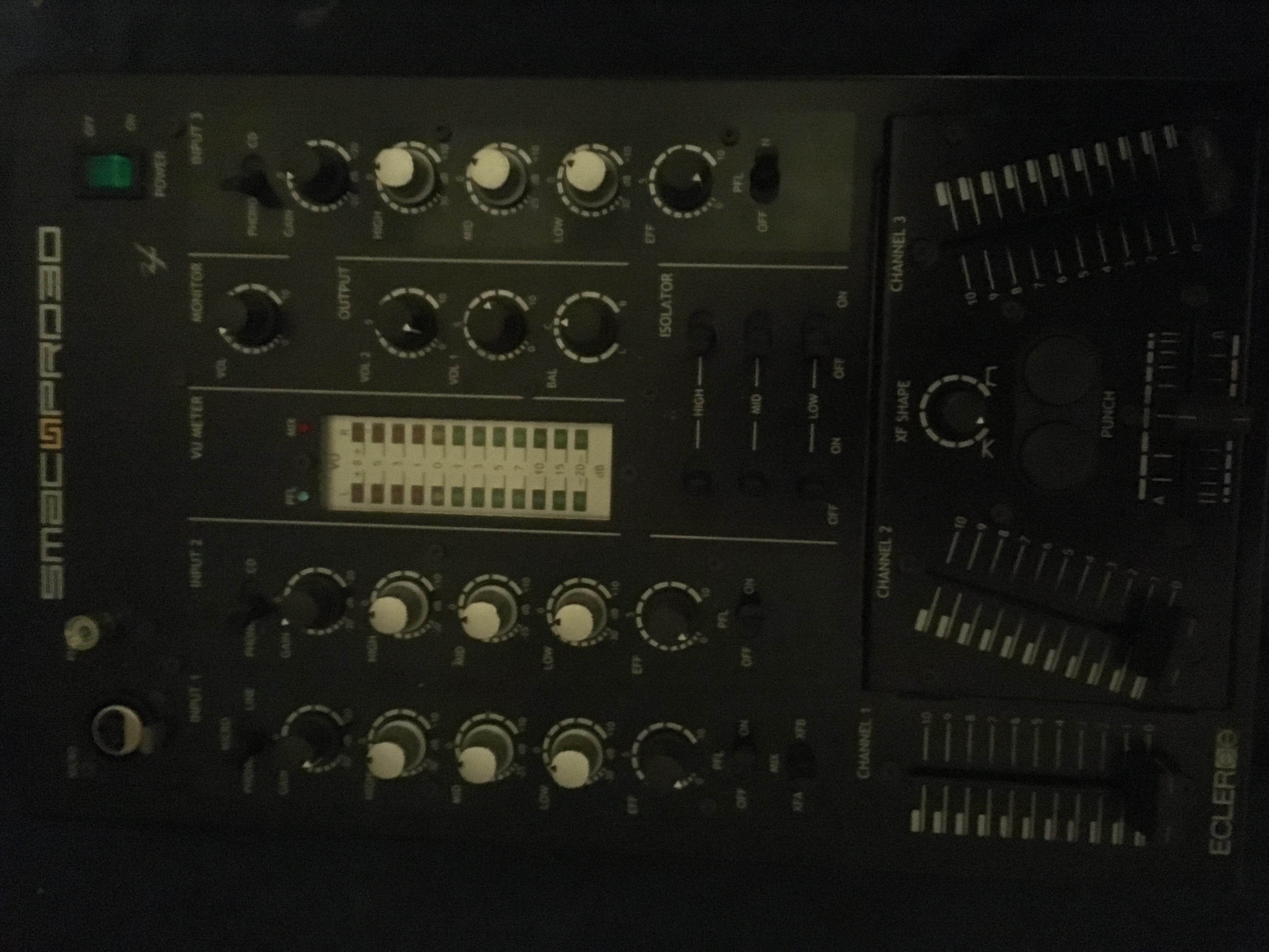 Smac Pro 30 - Ecler Smac Pro 30 - Audiofanzine