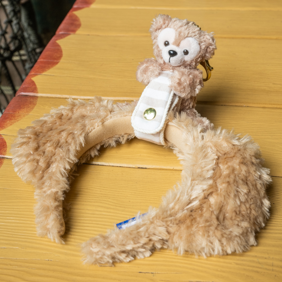 ダッフィー、シェリーメイのぬいぐるみ付き！東京ディズニーシー