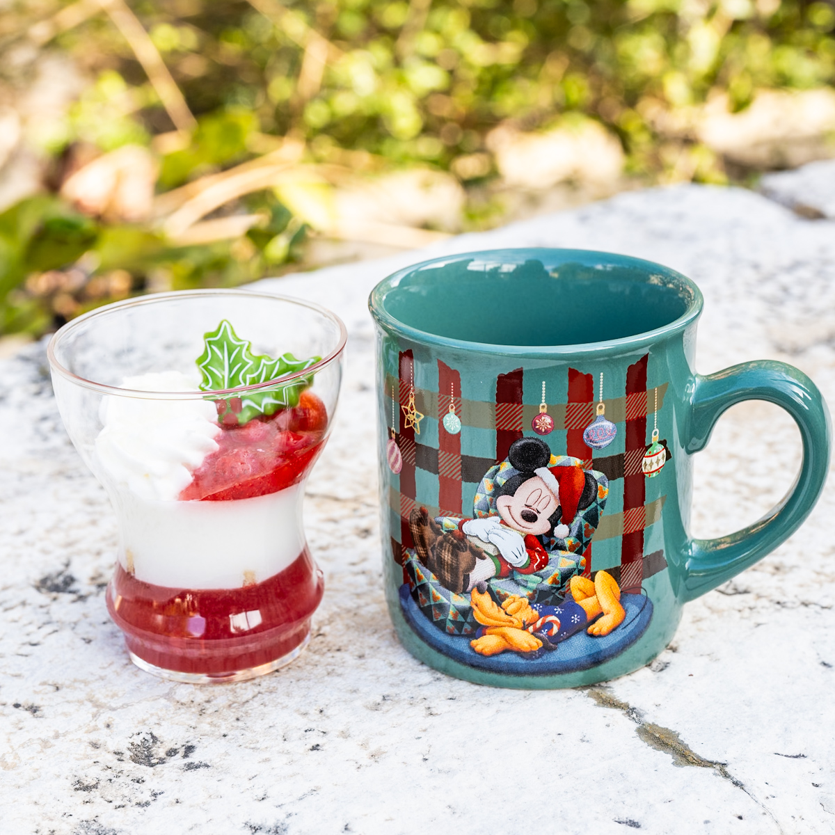 ミッキー＆プルートのスーベニアカップ付き！東京ディズニーリゾート