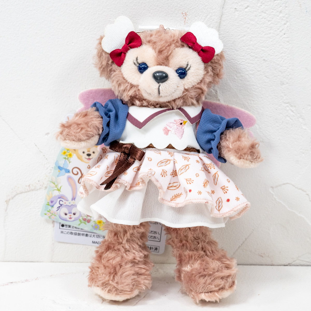 鳥のダンスコスチュームを着た4人！東京ディズニーシー“ダッフィー