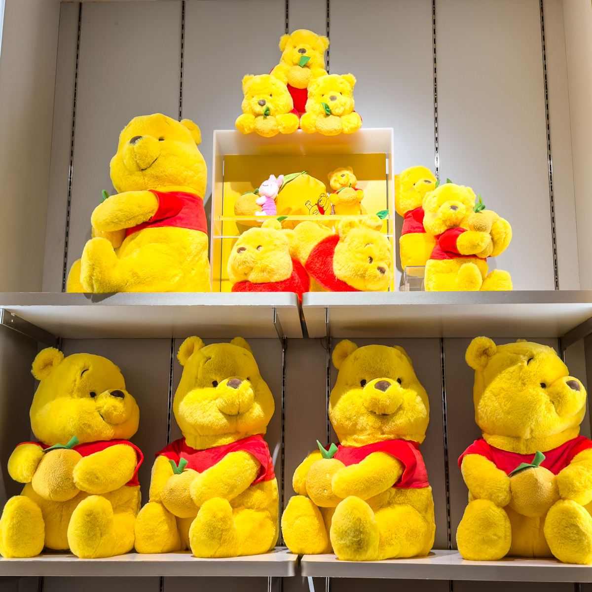 ゆずとプーさんデザイン！ディズニーストア 「YUZU POOH」グッズ -