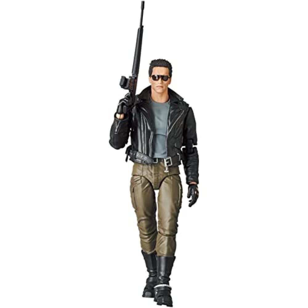 Amazon.com: Medicom Terminator: T-800 MAFEX Action Figure