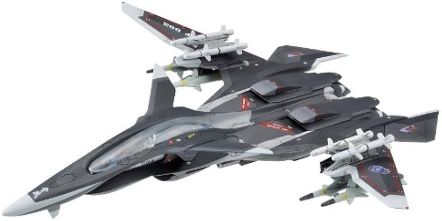 Amazon.co.jp: 戦闘妖精雪風 FFR-41MR メイヴ 雪風 (1/100スケール ABS