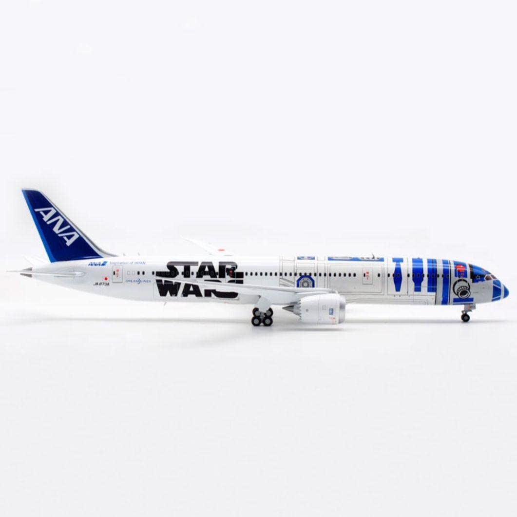 Amazon | ANA 飛行機模型 1:200 B787 スターウォーーズ R2-D2 ANA JET