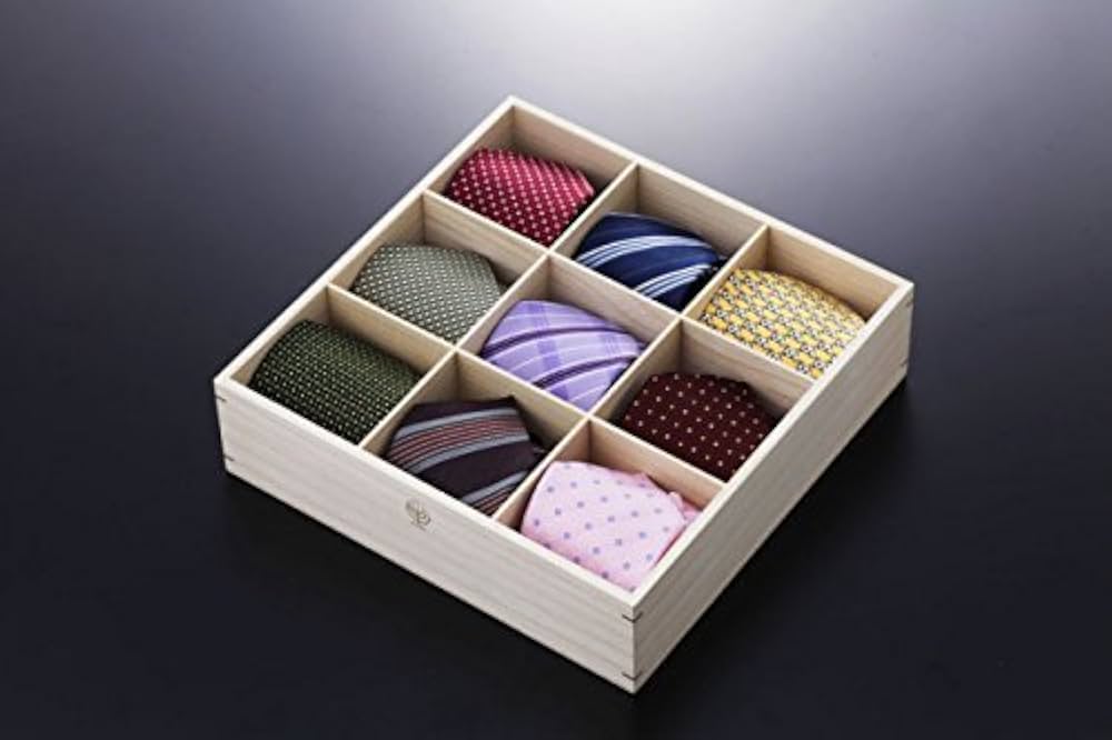 極美品 プラダ PRADA ネクタイケース ネクタイ収納 キャリングケース