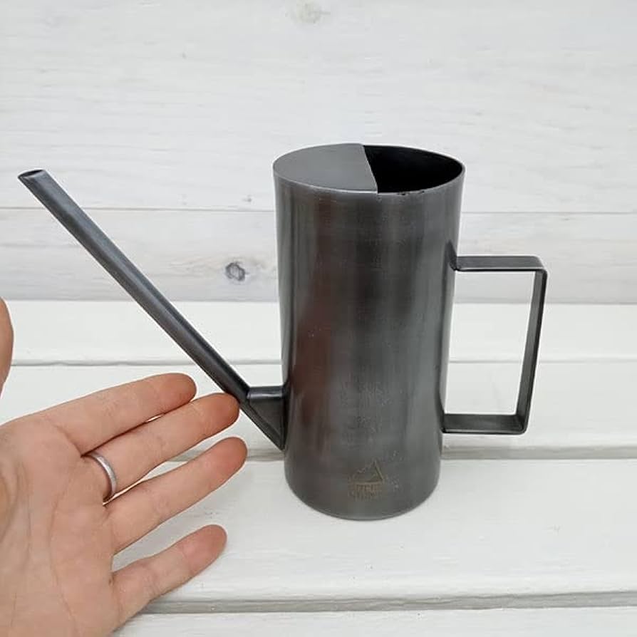 Amazon.co.jp: 水差し：グロワーズツールズ ウォータリングカン 500ml