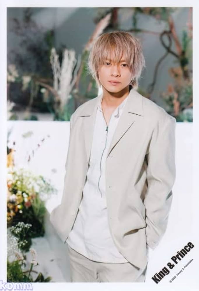 Amazon.co.jp: King & Prince 公式 生 写真 （平野紫耀）KP01671