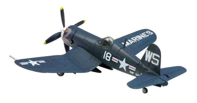 Amazon.co.jp: 1/144 F4U-4 コルセア 3-A アメリカ海軍隊 第323戦闘
