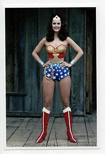 Amazon.co.jp: 映画女優 リンダ・カーター ワンダーウーマン 写真