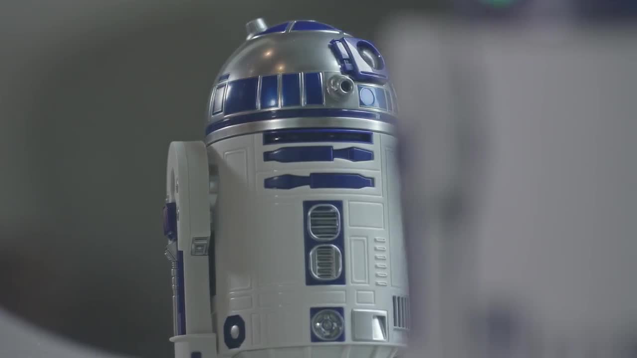 Amazon.co.jp: Sphero スター・ウォーズ R2-D2 APP-ENABLED DROID