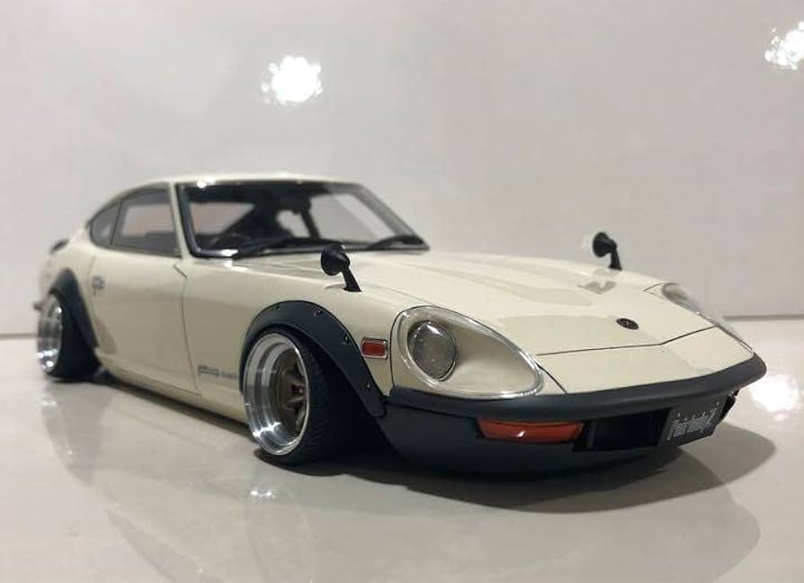Amazon | 1/18 イグニッションモデル 日産フェアレディ240ZG カスタム