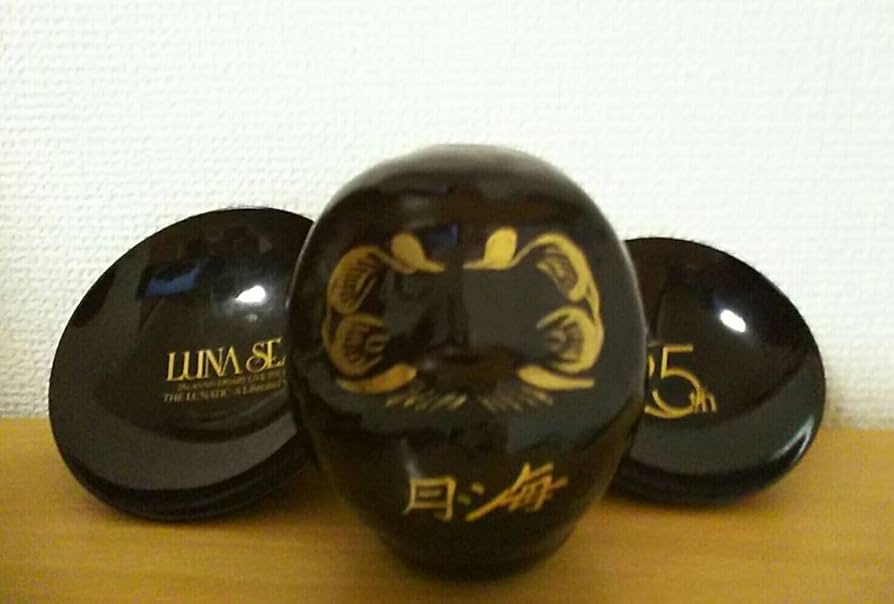 Amazon.co.jp: レア幻LUNA SEA達磨お祝い25th ANNIVERSARY LIVE TOUR