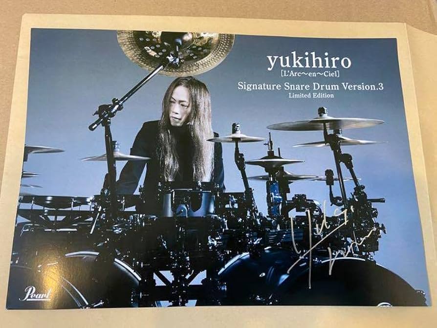 Amazon.co.jp: L'Arc?en?Ciel yukihiro サイン入りポートレート : おもちゃ