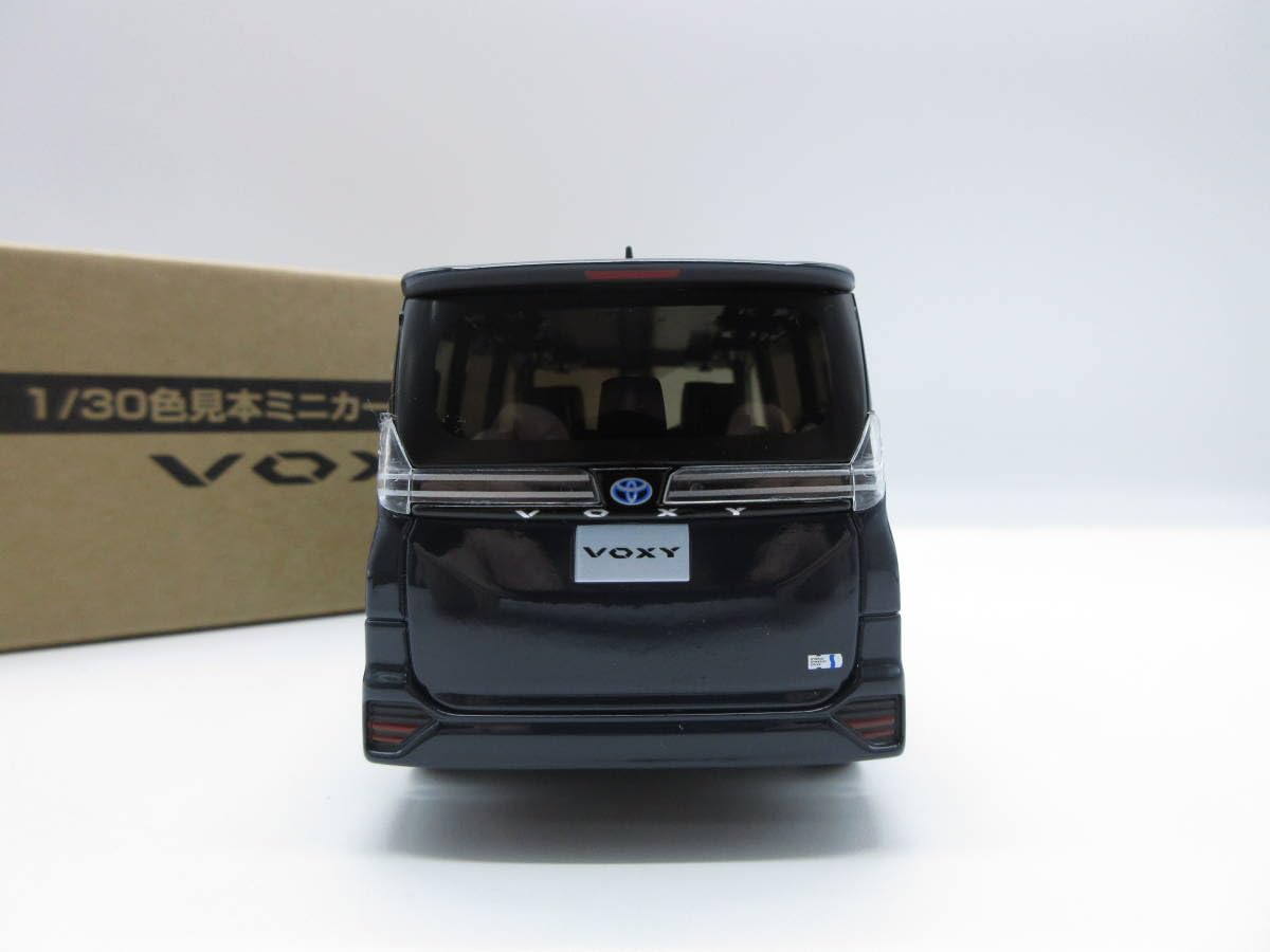 Amazon | 1/30 ミニカー 新型ヴォクシー S-Z 2022年モデル カラー