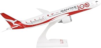 Daron Skymarks Qantas 787-9 100 Years 1/200 : Amazon.com.au: Pet