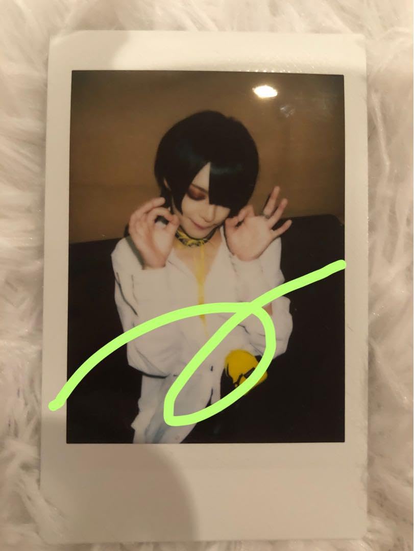 Amazon.co.jp: 甘い暴力 咲 チェキ 笑顔 : おもちゃ