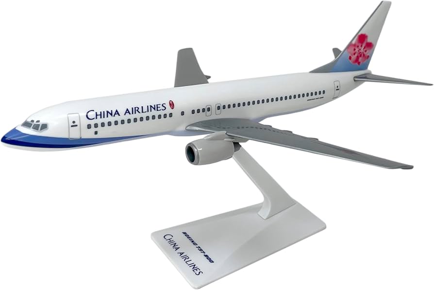 Amazon.com: Flight Miniatures China Airlines 737-800 1:200 Scale