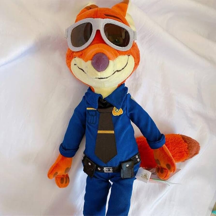 Amazon.co.jp: ニックワイルド ストア ぬいぐるみ 警官 ズートピア