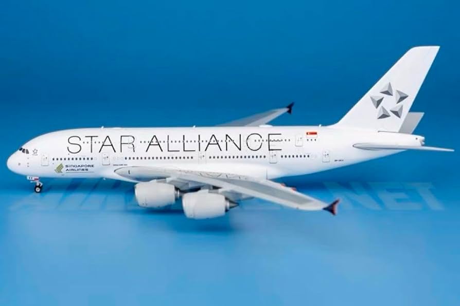 Amazon.co.jp: @シンガポール航空A380-800スターアライアンス特別塗装