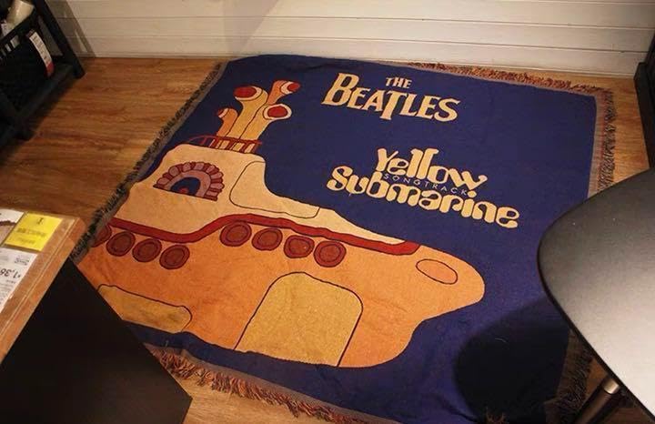 Amazon｜【BEATLESS】 壁掛け タペストリー ベット ソファ カバー