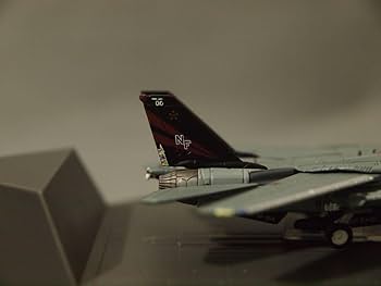 Amazon | 1/144 アメリカ海軍 F-14A トムキャット VF-154 Black