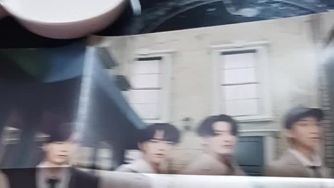 BTS - BE[Deluxe Edition] - Amazon.com Music