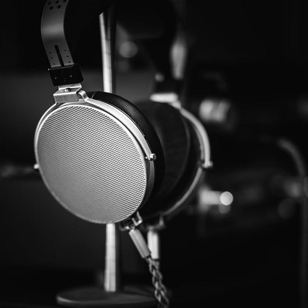 Amazon.co.jp: 水月雨 MoonDrop 楽園 - PARA 100mm大型振動版 モニター