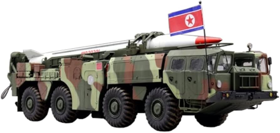 Amazon.com: Trumpeter 1: 35 - Hwasong-5 North Korean Missile