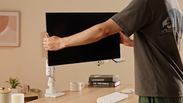 Amazon.co.jp: Alterzone モニターアーム 49インチ対応 ポール固定式