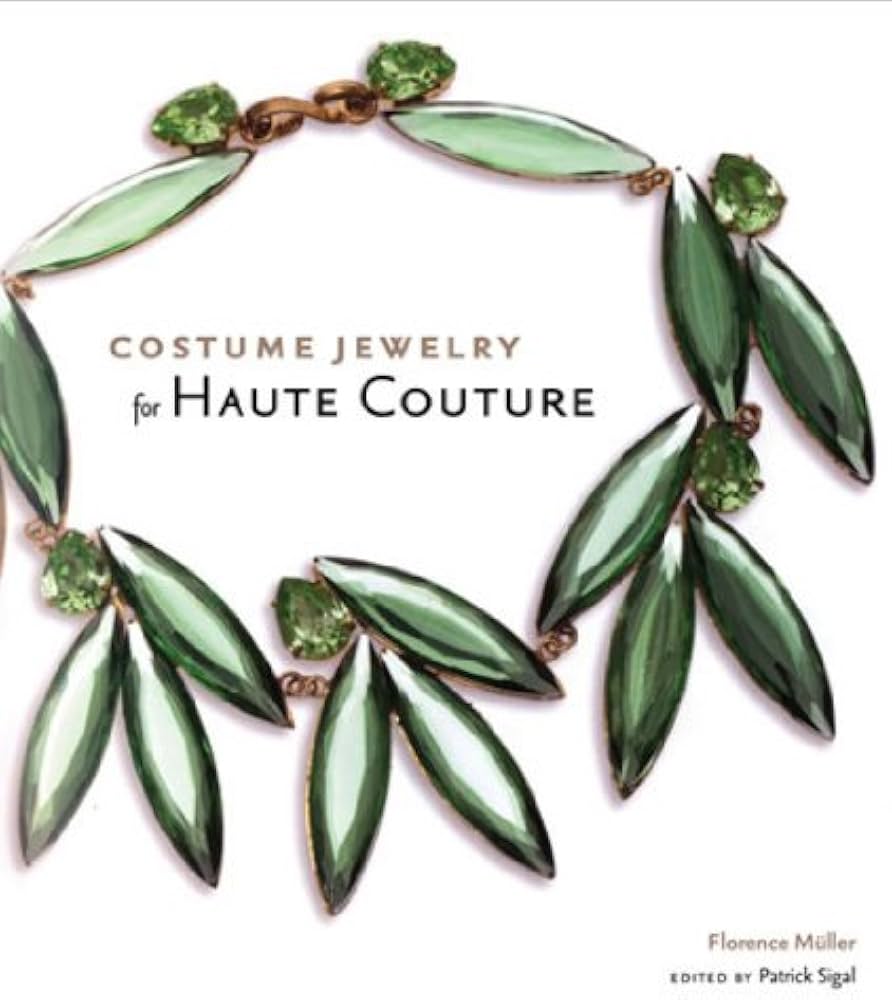 Amazon.com: Costume Jewelry for Haute Couture: 9780865651821