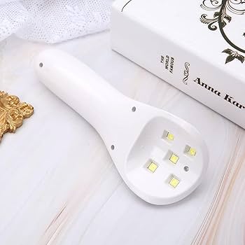 Amazon.co.jp: ネイルライト ハンディ 15W 5LEDs 充電式 ネイル