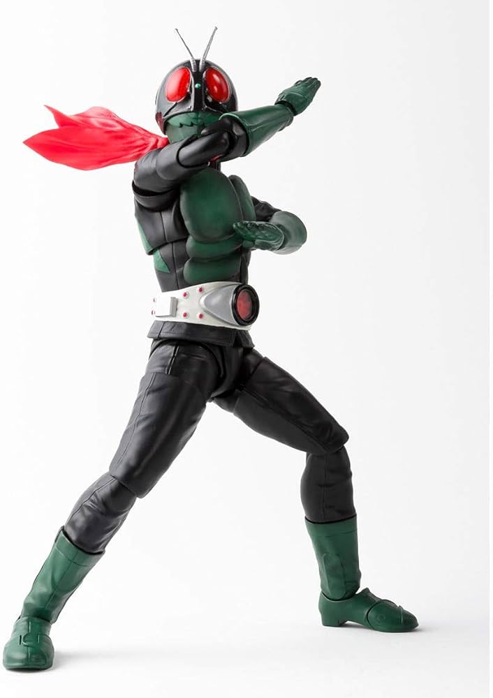 Amazon.com: S.H.Figuarts（真骨彫製法）仮面ライダー1号（桜島Ver