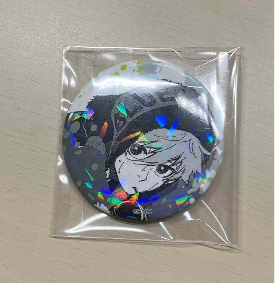 Amazon.co.jp: ブルーロック 凪誠士郎 缶バッジ ホログラム : Toys & Games