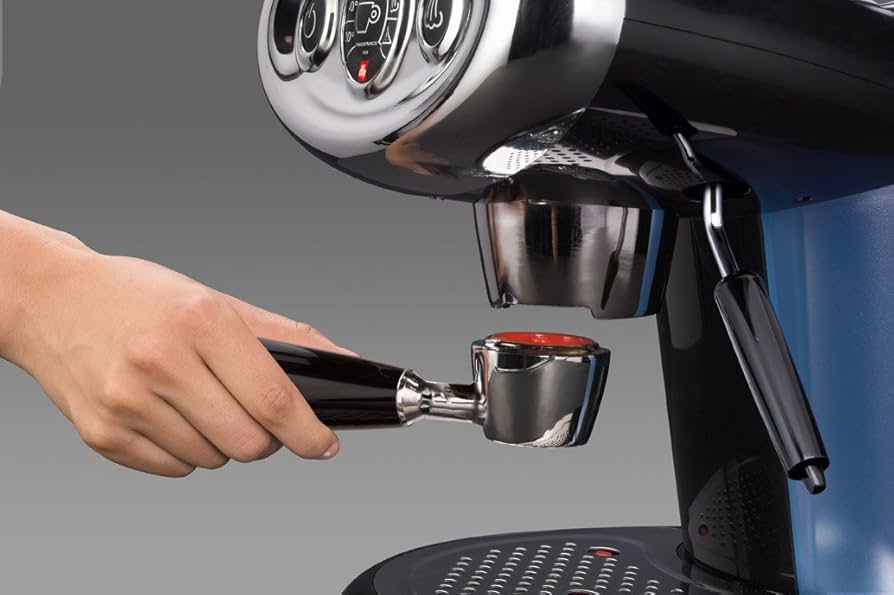 Amazon | ILY02000X7.1レッド | illy(イリー) | エスプレッソマシン 通販