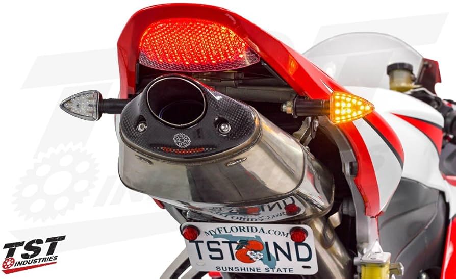 Amazon | TST CBR600RR (03-19) / CBR1000RR (04-07)用 LEDリア