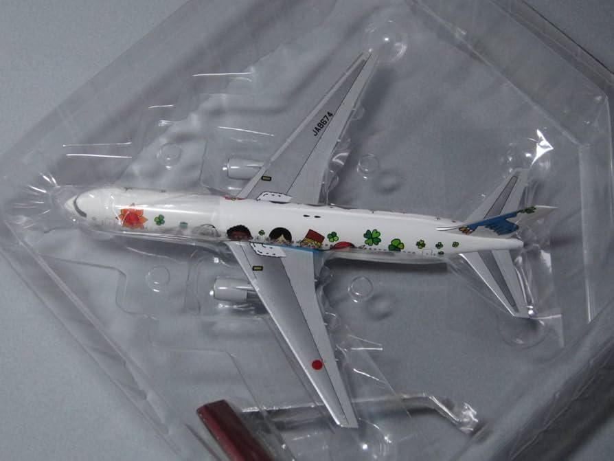 Amazon.co.jp: ANA JA8674 ゆめジェット 特別塗装機NH20057 1